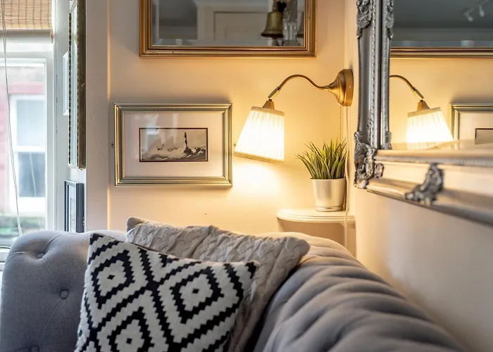 Dove Street Apartment